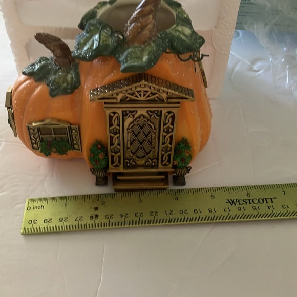 Party lite pumpkin cottage candle holder brand new - Picture 2 of 6